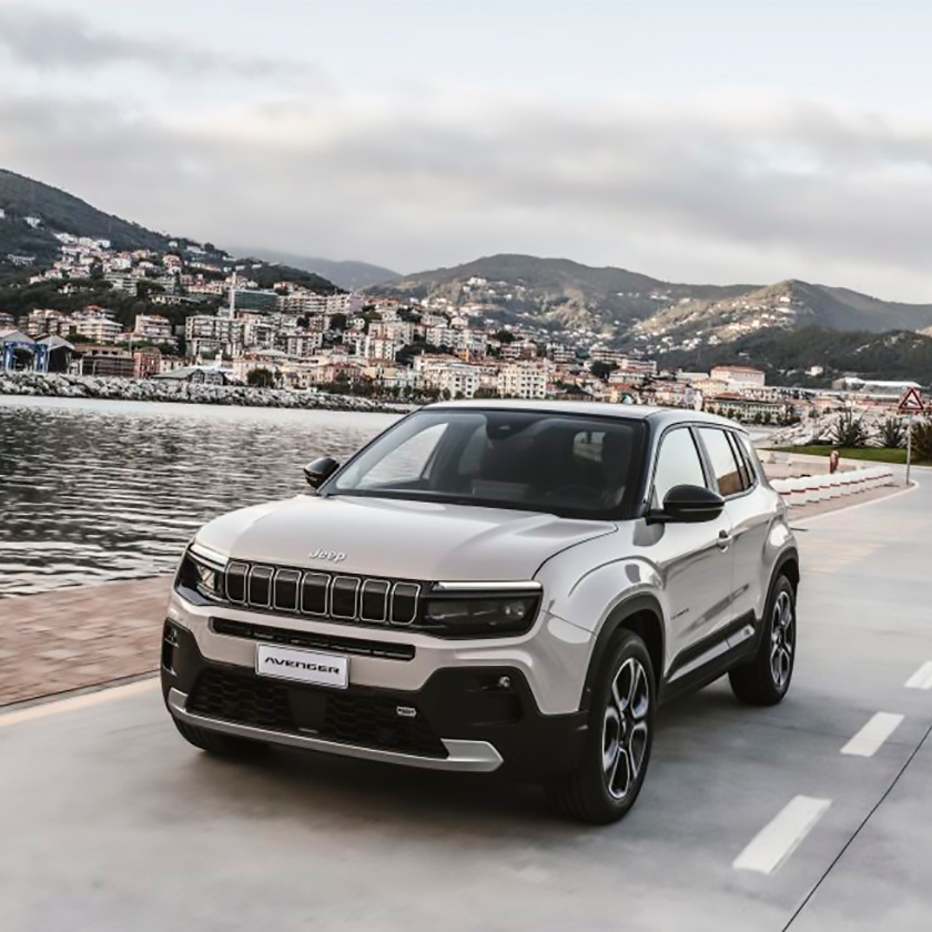 Jeep® atteint un jalon historique avec la production de son 100 000e Avenger à l’usine de Tychy (Pologne)