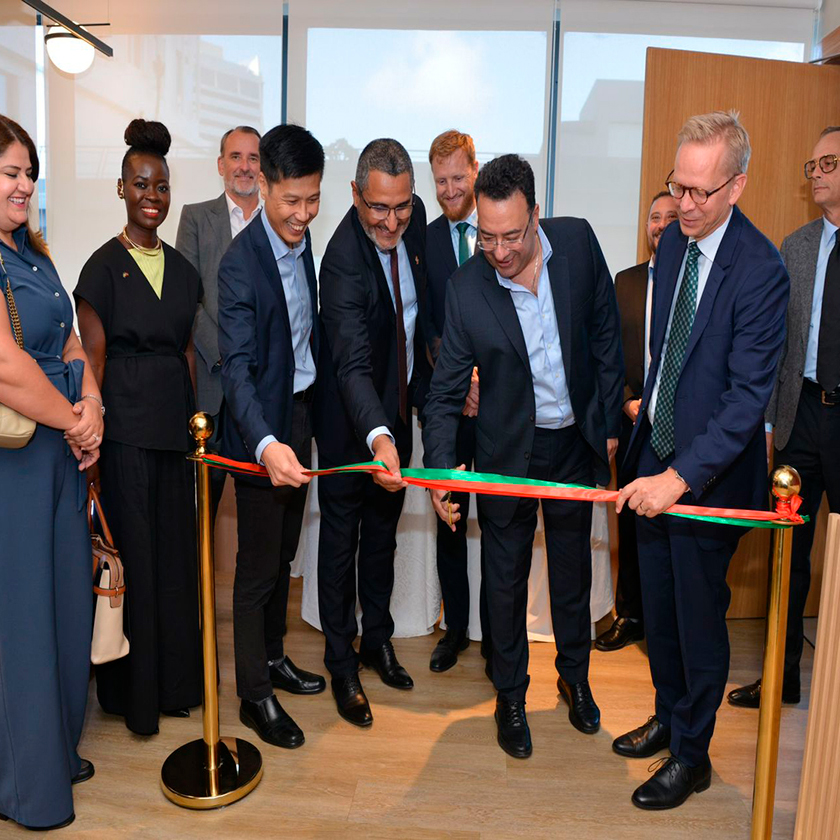 Célébration de 25 ans d'innovation révolutionnaire dans les soins de santé. AstraZeneca inaugure son nouveau bureau à Casablanca