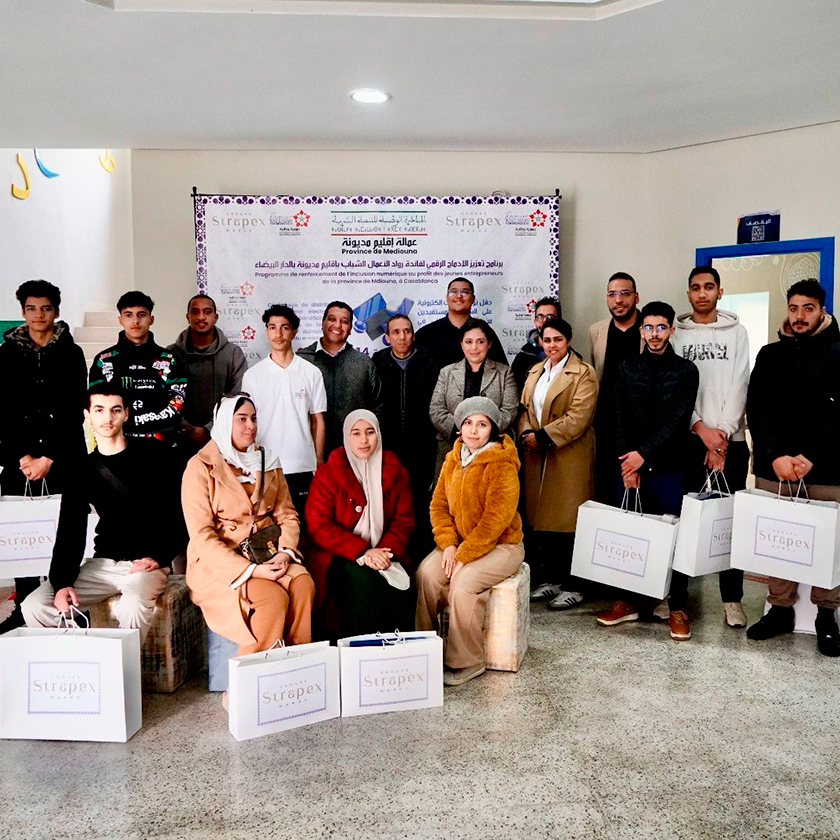 Strapex Maroc, For Morocco et l’INDH, partenaires de l’inclusion numérique des jeunes de Mediouna