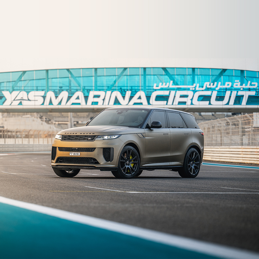 Le Range Rover Sport SV édition One Bat un nouveau record sur le circuit de Yas Marina