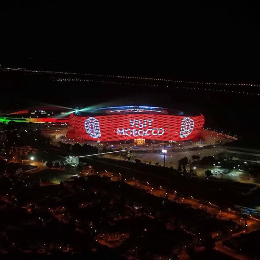 La campagne “Maroc, Terre de Lumière” de l’ONMT illumine la façade du Stade Prince Moulay Abdellah à Rabat